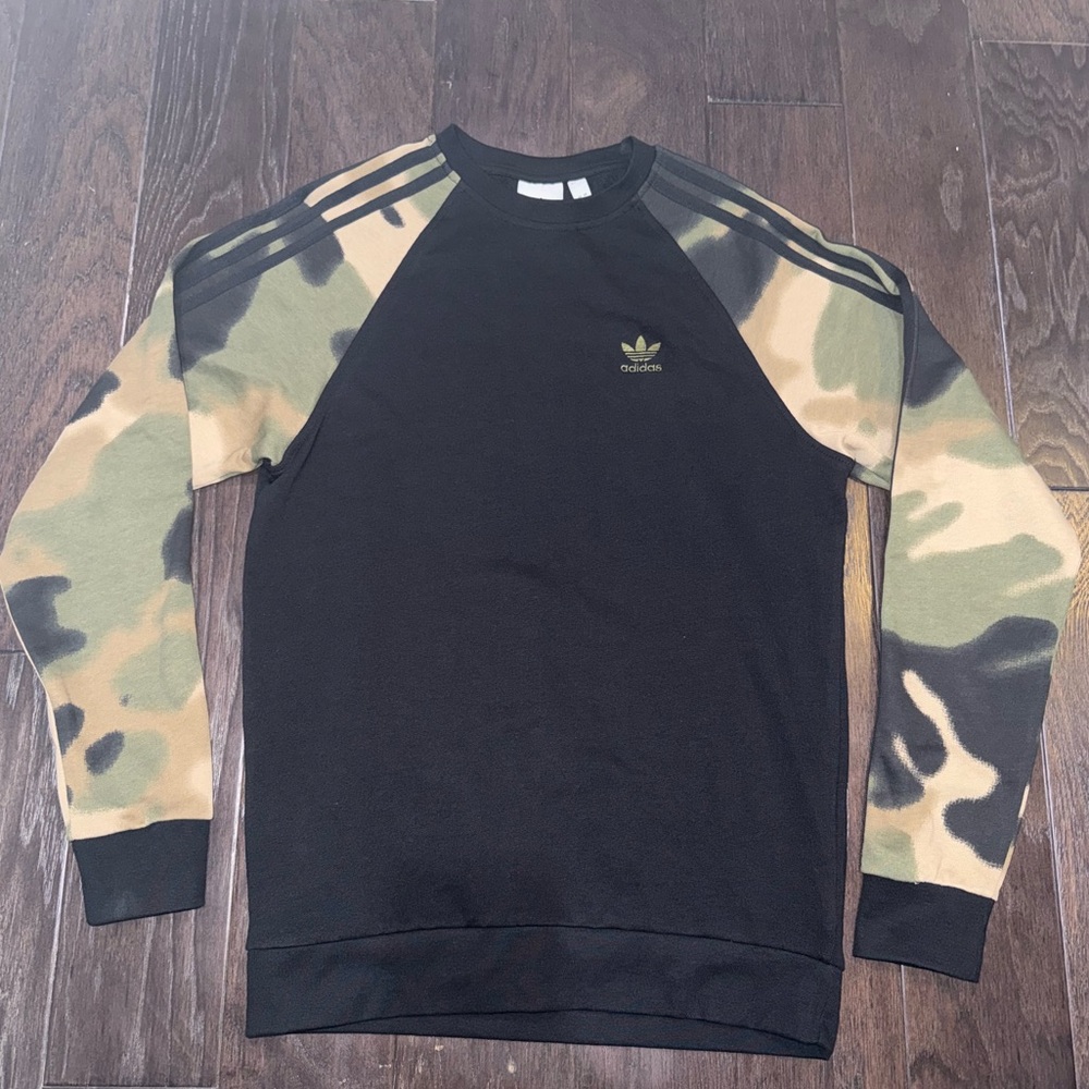 Adidas Crewneck Sweatshirt - Small